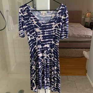 Cute dress with tie up back